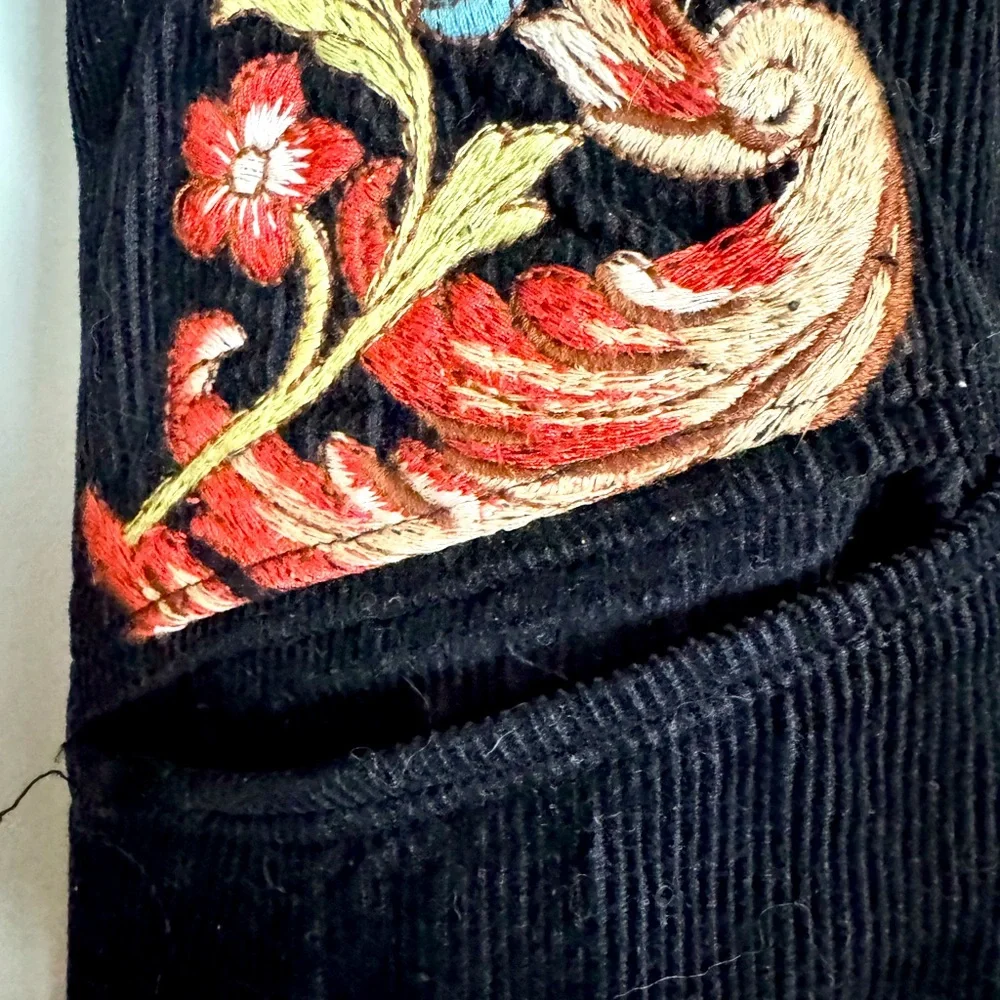 Barely worn Johnny Was - Embroidered Black mid-length Corduroy Coat, Size Medium - Picture 9 of 10